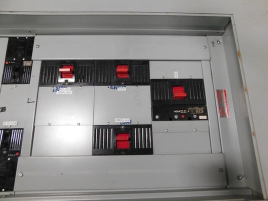 400 Amp. General Electric CCB-2, Panelboard, 480/277 Volts, 3 phase, 4 W, 7 breakers - Image 4