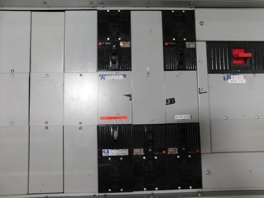 400 Amp. General Electric CCB-2, Panelboard, 480/277 Volts, 3 phase, 4 W, 7 breakers - Image 6
