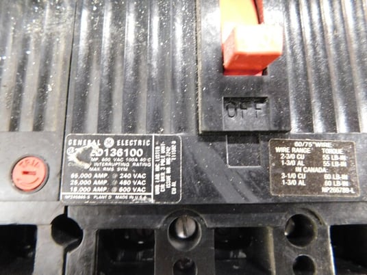 600 Amp. General Electric CCB-2, Panelboard, 480/277 Volts, 3 phase, 4 W, 14 breakers - Image 9