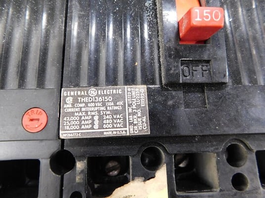 600 Amp. General Electric CCB-2, Panelboard, 480/277 Volts, 3 phase, 4 W, 14 breakers - Image 10