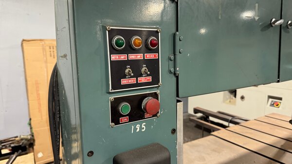 39" x 12" MSC #952467, Vertical Bandsaw, 14" stroke, 1" x 183-1/2" blade, 1378 FPM, 220 V., power feed table - Image 3