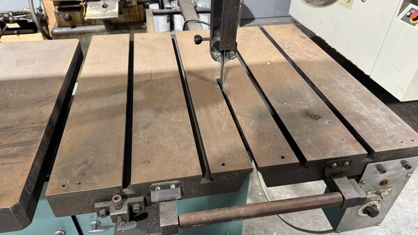 39" x 12" MSC #952467, Vertical Bandsaw, 14" stroke, 1" x 183-1/2" blade, 1378 FPM, 220 V., power feed table - Image 4