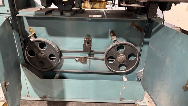 39" x 12" MSC #952467, Vertical Bandsaw, 14" stroke, 1" x 183-1/2" blade, 1378 FPM, 220 V., power feed table - Image 6
