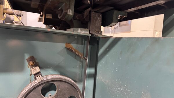 39" x 12" MSC #952467, Vertical Bandsaw, 14" stroke, 1" x 183-1/2" blade, 1378 FPM, 220 V., power feed table - Image 7