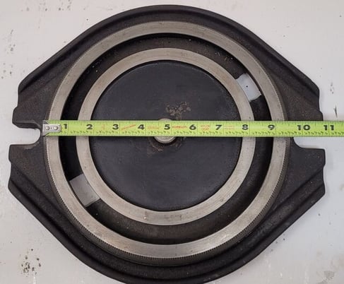 Swivel base for machine tool vise - Image 4