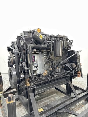 260 HP Cummins #QSB6.7, Turbo Engine, Tier 4, 1487 hours, warranty - Image 1