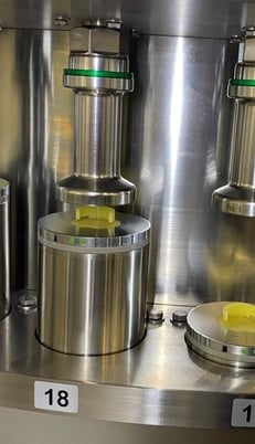 Leak Testing Machine, Wilco R DPV 400-36, with Spectra HSX 500 Analyzer - Image 5