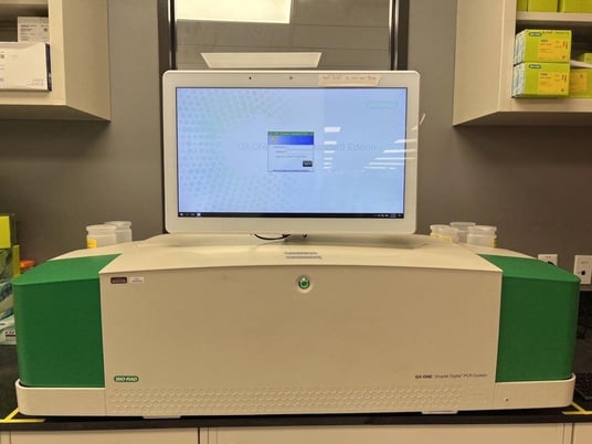 BIO-RAD QX ONE Droplet Digital PCR System Includes Computer Software - Image 1