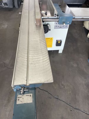 Paoloni #P260, Sliding Table Saw, 6 HP, 230 V., 3ph, 12" blade, 51" rip fence, 1998 - Image 5
