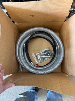 10" - 3 jaw KITAGAWA, open center, power chuck(s), and spindle hydraulic units that go with. (2) sets. Will - Image 4
