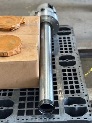 10" - 3 jaw KITAGAWA, open center, power chuck(s), and spindle hydraulic units that go with. (2) sets. Will - Image 6