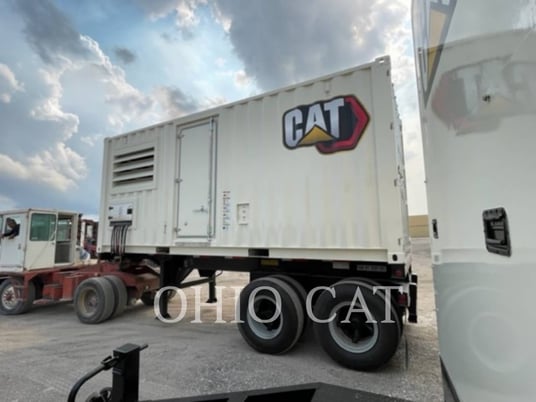 700 KW Caterpillar 3412, Mobile Generator Set, Diesel, 1800 RPM, 480V, 645 hours, 2000 - Image 2