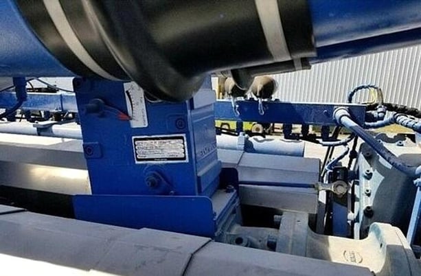 1560 KW MWM Marelli #TCG2020V16K, Natural gas generator, open skid, 4160 Volts, 2010 - Image 9