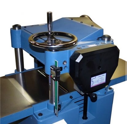 15" Oliver #10014.201, Planer, w/ HCX Helical Cutterhead, 16/20 FPM, 3" cutterhead, 5k RPM, 52 knives, 3 HP - Image 2
