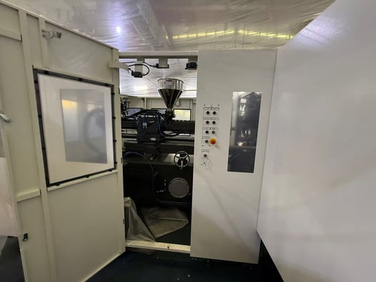 731 Ton, 18.31 oz., Haitian #JE6500M-1050-L380, multi-shot L configuration 2 platen injection molding machine - Image 8