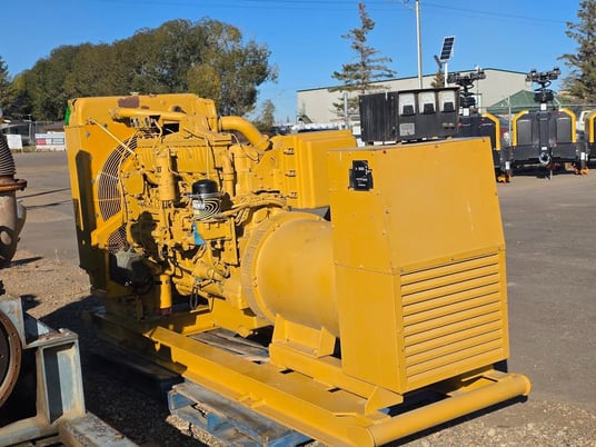 305 KW Caterpillar #3406C, diesel generator set, 240/480 Volts, 3-phase - Image 3