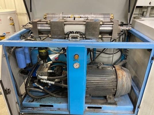 Jet Edge #MR513, CNC waterjet, 5' x 13' table, 50 HP, 55000 psi, Beckoff Control, 55-50C Jet Edge intensifier - Image 5