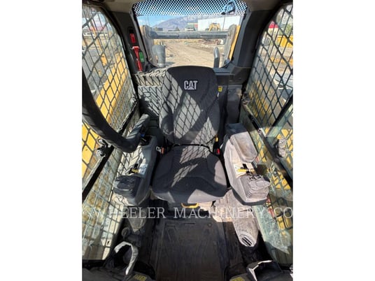 Caterpillar 265 C3H2, 271 hours, S/N: KR407561, 2025 - Image 2