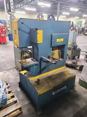 Iron Crafter #41/41, Hydraulic Ironworker, 40 Ton, 2 station, 10" trt, 1.25" punch diameter, 2" stroke, 1979 - Image 2