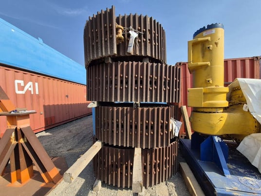 Hitachi, Excavator Track Assembly - Image 1