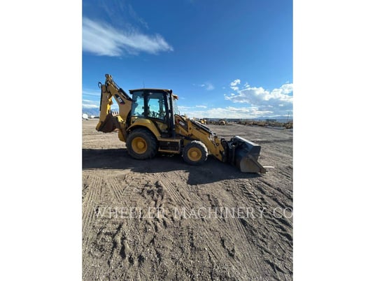 Cat 420F2 IT E, Backhoe Loader, 3792 hours, S/N: HWD01141, 2017 - Image 1