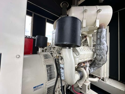 400 KW MTU #DS400, diesel generator set, 120/208 Volts, 448 HP @ 1800 RPM, 8V1600G80S engine, 27 hours, EPA - Image 5