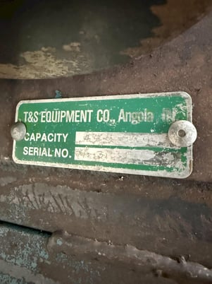 4000 lb. Hydraulic Tilt Table - Image 5