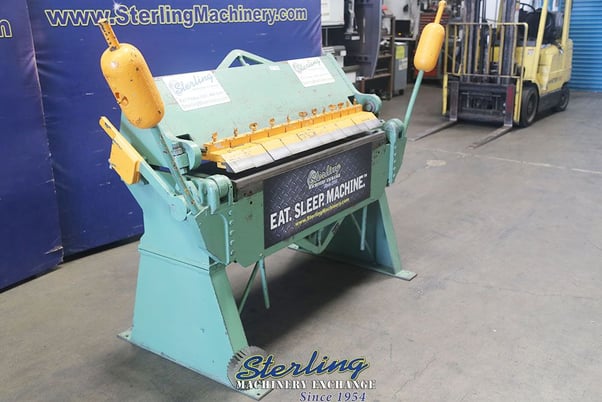 12 gauge x 4' Chicago #BPO-412-6, heavy duty finger brake, 2 counter weights - Image 3