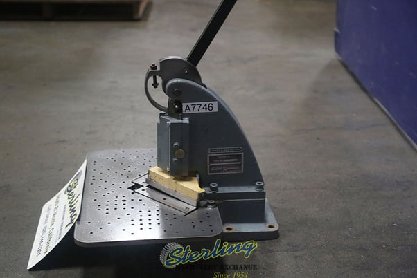 16 gauge x 6" x 6" Di-Acro #1, notching machine, 5 ton, 180 SPM, 1/2 HP - Image 8