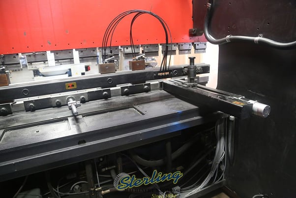 100 Ton, Amada #RG-100, CNC press brake, 10' overall, 100" between housing, 3.93"stroke, 15.74"throat - Image 9