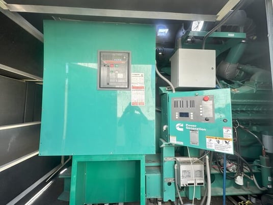 2000 KW Cummins #DQKAB, diesel generator set, 480 Volts, 2007 - Image 2