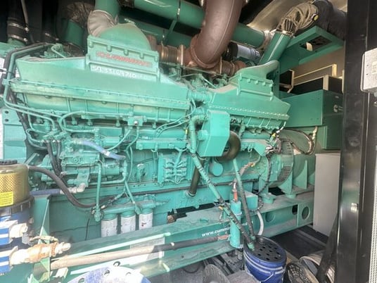 2000 KW Cummins #DQKAB, diesel generator set, 480 Volts, 2007 - Image 5