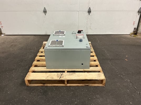 15 HP ABB, ACH550-UH-023A-4, VFD drive cabinet. 23 amp, 480 Volts, 3 phase - Image 2