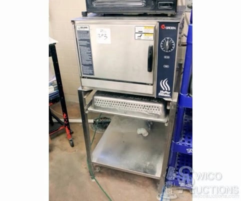 Groen #HY-3E, Hypersteam Atmospheric Convection Steamer, 3 pans all 12" x 20" x 2-1/2", 8000 watts, 208 V. - Image 3