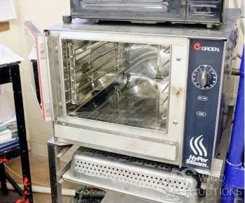 Groen #HY-3E, Hypersteam Atmospheric Convection Steamer, 3 pans all 12" x 20" x 2-1/2", 8000 watts, 208 V. - Image 4