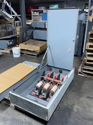 600 Amp. Square D, H366R, Fusible Safety Disconnect Switch, 600VAC, 3PH, NEMA 3R, Type 1 - Image 1