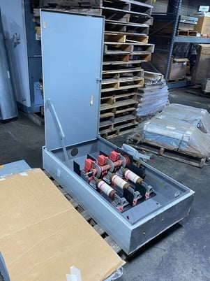 600 Amp. Square D, H366R, Fusible Safety Disconnect Switch, 600VAC, 3PH, NEMA 3R, Type 1 - Image 3