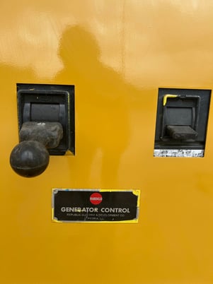 500 KW, Caterpillar SR4B, 588 Frame, 277/480 Volts, Arrangment # 5N5078 - Image 2