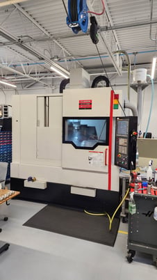 Quaser #MF500U/15C, 5-Axis Vertical Machining Center, 120 automatic tool changer, 21.6" X, 24.8" Y, 24" Z - Image 1