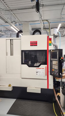 Quaser #MF500U/15C, 5-Axis Vertical Machining Center, 120 automatic tool changer, 21.6" X, 24.8" Y, 24" Z - Image 3