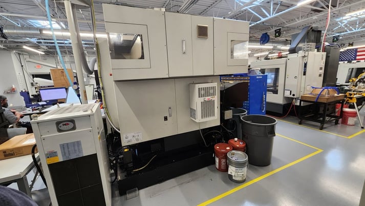 Quaser #MF500U/15C, 5-Axis Vertical Machining Center, 120 automatic tool changer, 21.6" X, 24.8" Y, 24" Z - Image 6