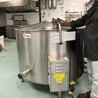 100 gallon Legion #LGB-100F, Stainless Steel Self-Contained Jacketed Steam Kettle, 47.8" L x 55.6" width x - Image 4