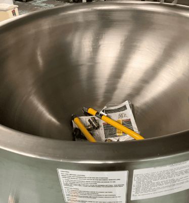 100 gallon Legion #LGB-100F, Stainless Steel Self-Contained Jacketed Steam Kettle, 47.8" L x 55.6" width x - Image 5
