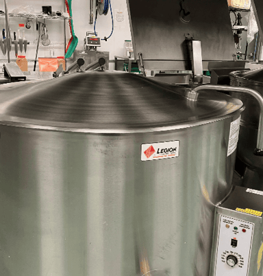 100 gallon Legion #LGB-100F, Stainless Steel Self-Contained Jacketed Steam Kettle, 47.8" L x 55.6" width x - Image 6