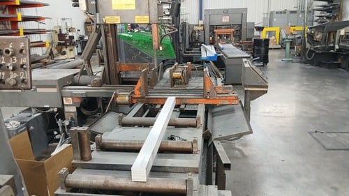 18" x 22" Hem #V100LA-3, Automatic Tilting-Head Vertical Band Saw, 15" Blade, 5 HP, 220/440 V., 3-Ph., 2004 - Image 4