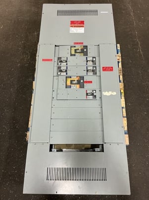 400 Amp. General Electric, Spectra Series, panelboard, 3 wire, 480 Volts, 3 phase - Image 2