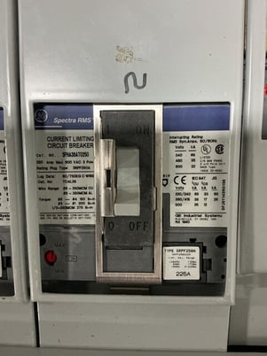 400 Amp. General Electric, Spectra Series, panelboard, 3 wire, 480 Volts, 3 phase - Image 6