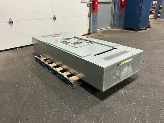 400 Amp. General Electric, Spectra Series, panelboard, 3 wire, 480 Volts, 3 phase - Image 7