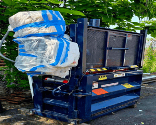 Cram-A-Lot #VB-460LD, baler, 46" W x 24" D x 36" H bale size, 39 sec cycle time, 5 HP - Image 2