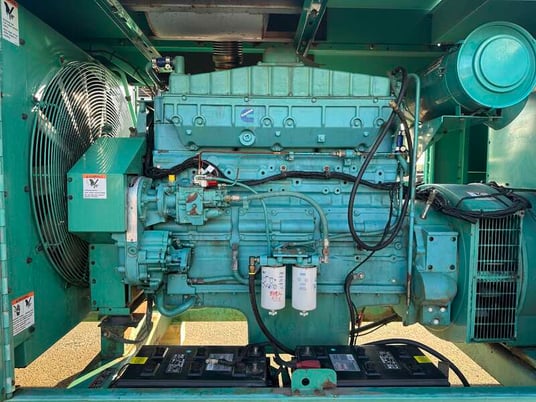 400 KW Cummins #DFCE, diesel generator set, 562 hours, NTA855-G5engine, 2002 - Image 6